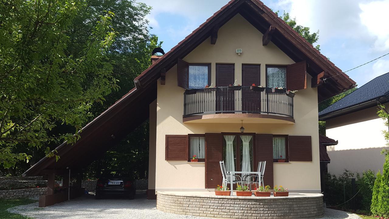 Holiday Home Adna Bihać 外观 照片